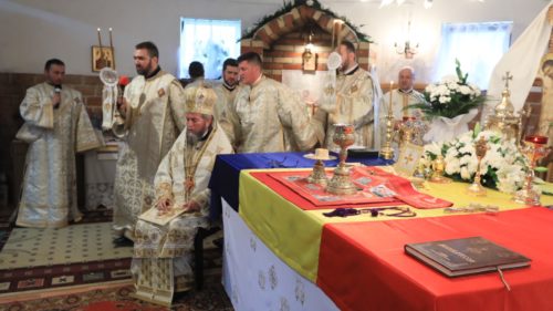 Liturghie arhierească la biserica „Înălţarea Domnului” din Baia Mare şi slujbă de pomenire a eroilor