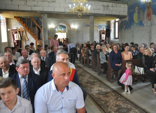 Liturghie arhierească în parohia sălăjeană Gârceiu
