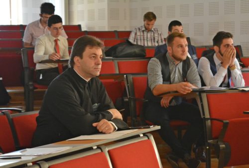 Sesiune de comunicări științifice studențești la Facultatea de Teologie Ortodoxă din Cluj-Napoca