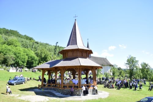 Mitropolitul Clujului, prezent la hramul Mănăstirii,,Ștefan Vodă” din localitatea clujeană Vad