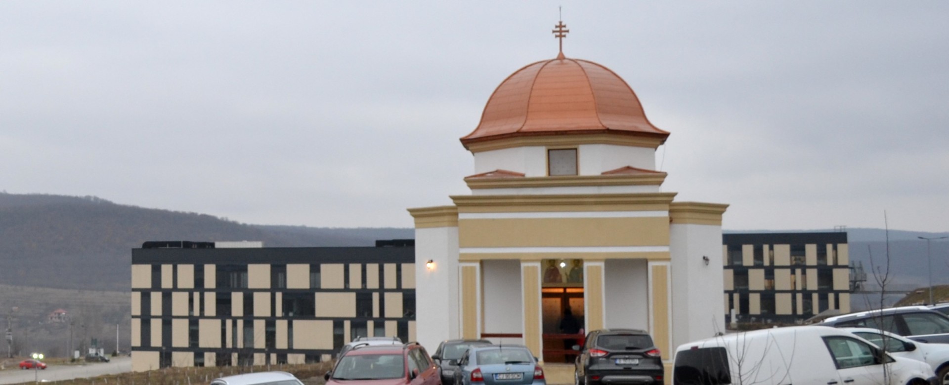 Biserica spitalului de recuperare Polaris a fost sfințită de Înaltpreasfințitul Părinte Andrei, Mitropolitul Clujului