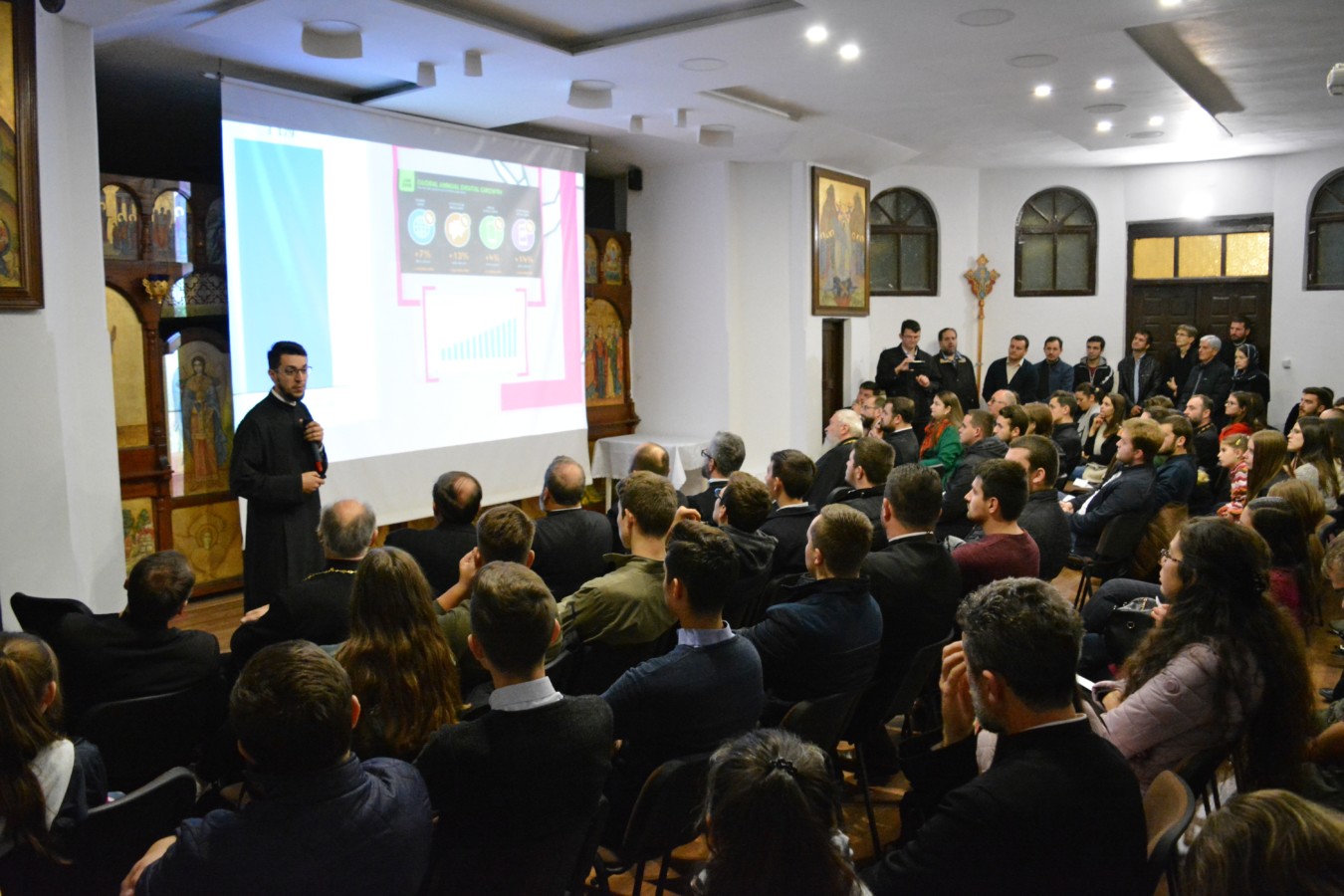 „Tinerețea - între real și virtual”, tema întâlnirii tinerilor ortodocși din Cluj-Napoca