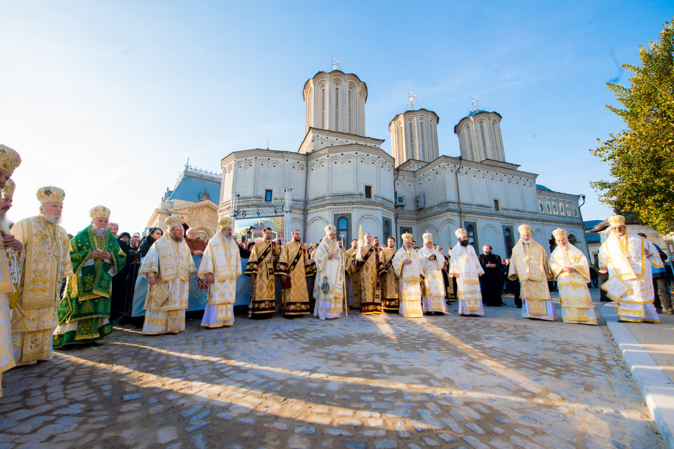 Înaltpreasfințitul Părinte Andrei, la hramul Catedralei Patriarhale, Sf. Dimitrie cel Nou, Ocrotitorul Bucureștilor
