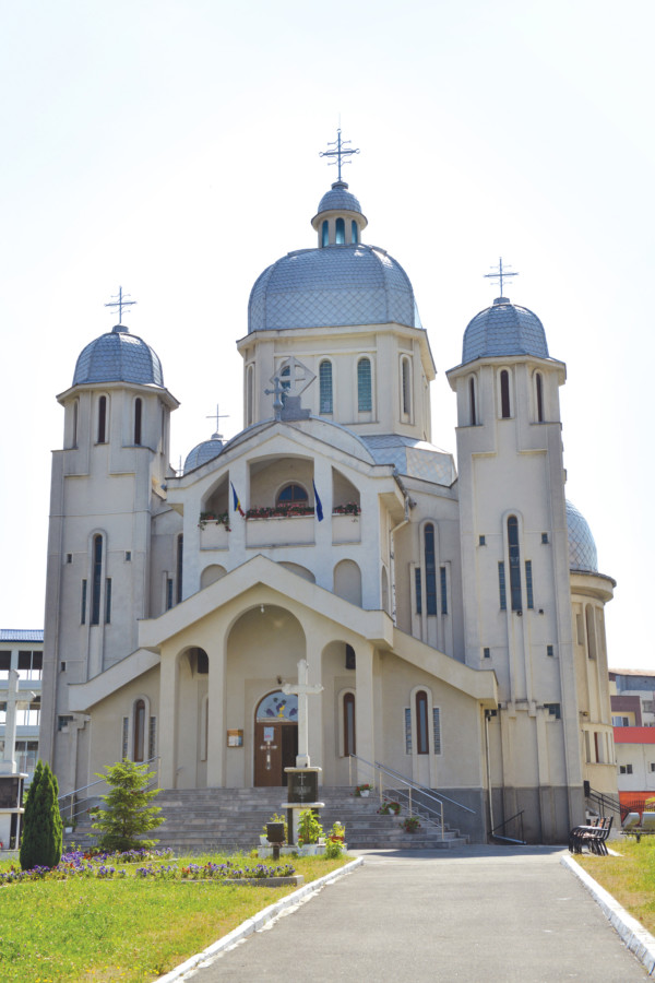 Preasfinţitul Părinte Episcop Iustin va sluji de hram la biserica „Sfinţii Arhangheli Mihail şi Gavriil” din Baia Mare