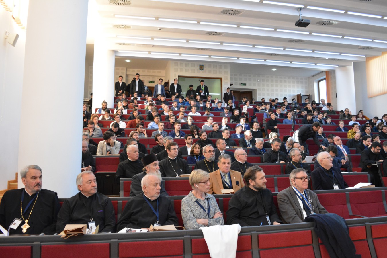 Sute de teologi din toată lumea discută în aceste zile la Cluj despre Unitate și Identitate