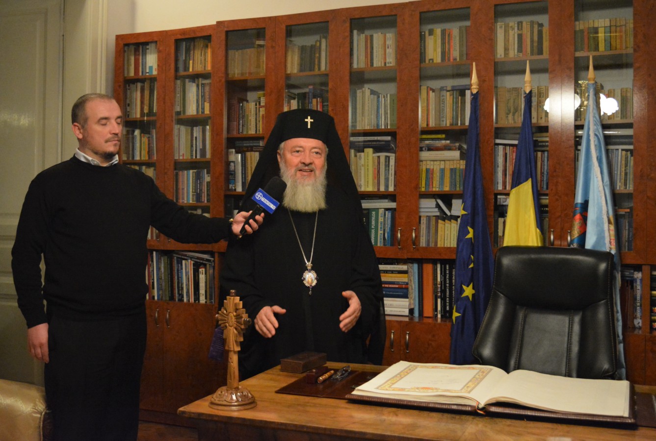 Mitropolitul Clujului a semnat în Cartea de Aur a Centenarului Marii Uniri