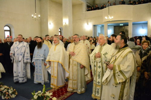 Noua biserică a parohiei bistrițene „Buna Vestire”, binecuvântată de Mitropolitul Clujului, a doua zi de Crăciun