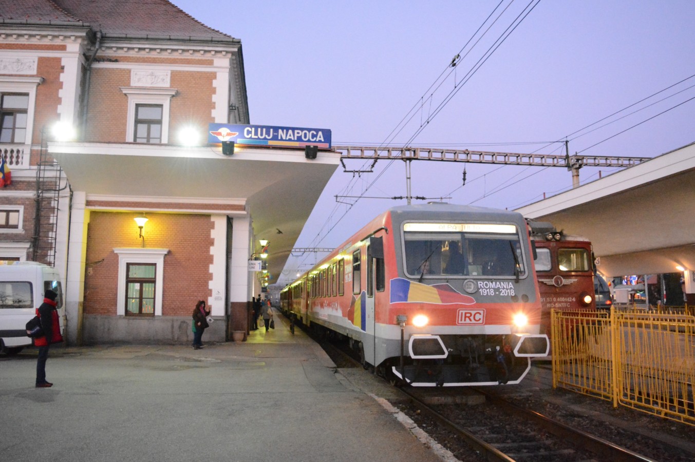 Sute de elevi clujeni au mers cu „Trenul Unirii” la Alba Iulia, de 1 Decembrie