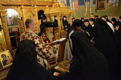Slujbă de călugărie săvârșită de Părintele Mitropolit Andrei, la Mănăstirea Cormaia