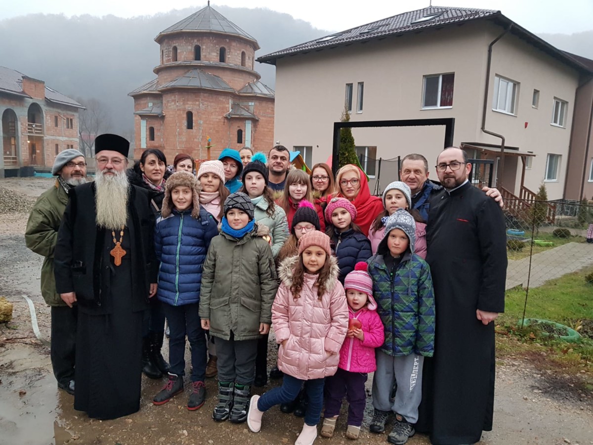 Proiectul ”Sărbătoarea Crăciunului – bucurie și dăruire”, la Parohia Sfântul Arhanghel Mihail din Cluj-Napoca