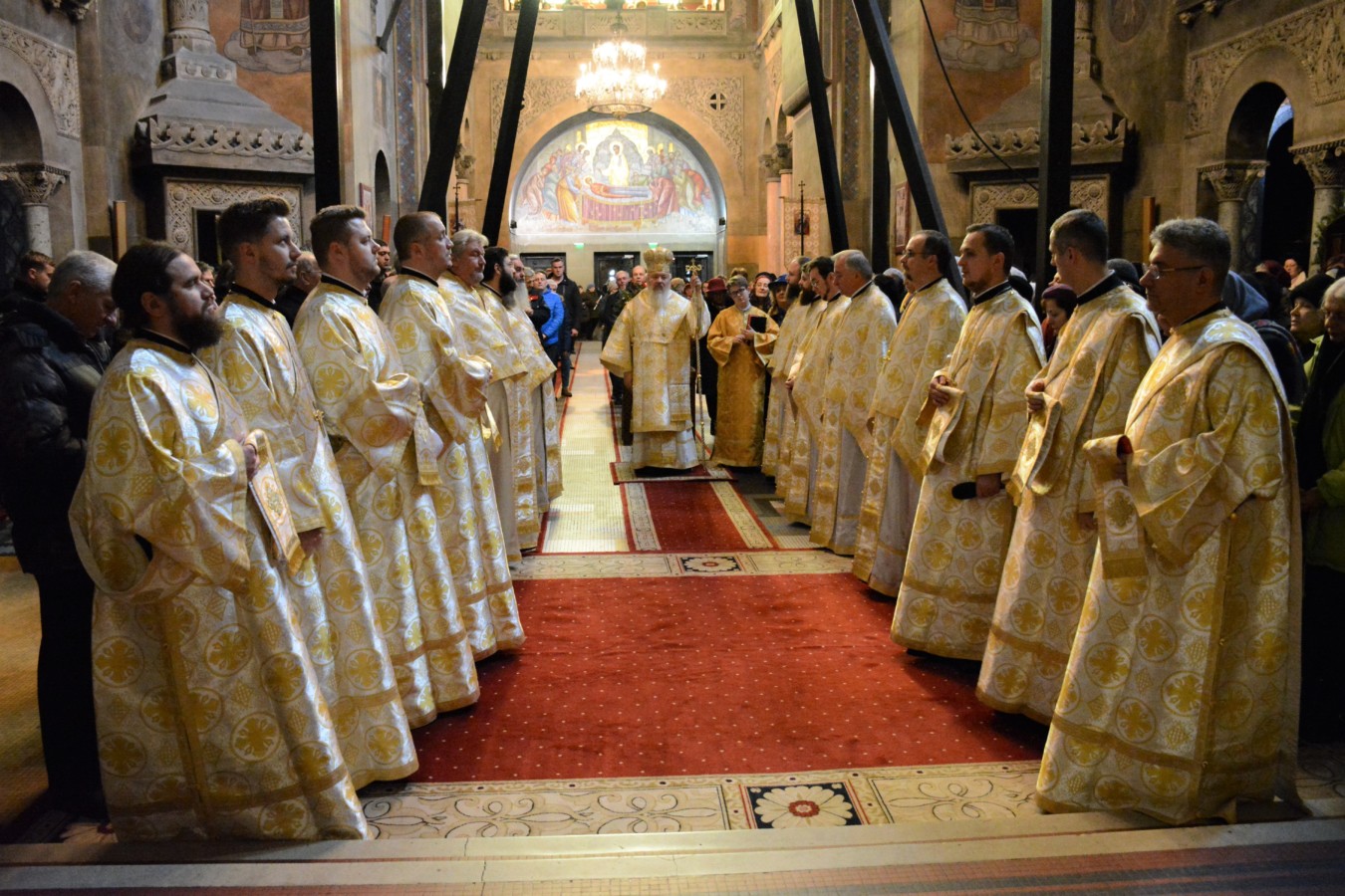 Prima zi a Anului Nou, în rugăciune, la Catedrala Mitropolitană din Cluj