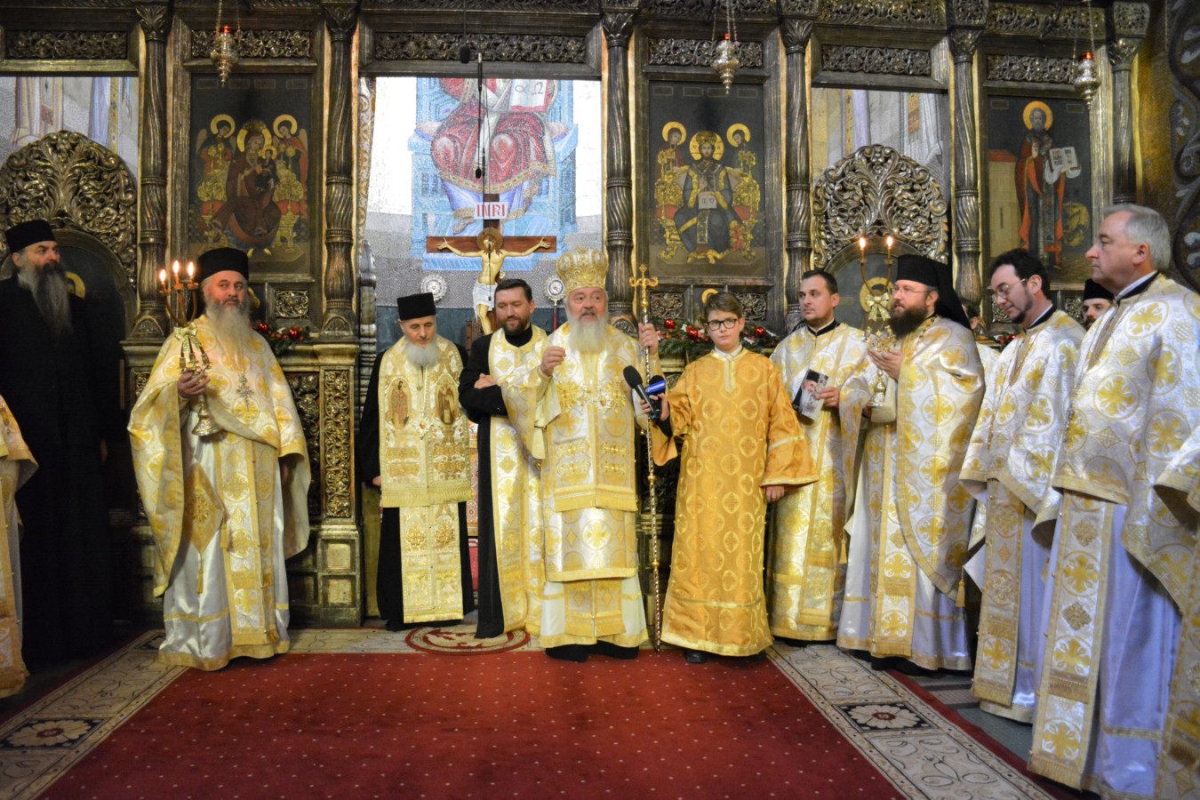 Preasfințitul Părinte Vasile Someșanul, sărbătorit la 70 de ani, în Catedrala Mitropolitană din Cluj