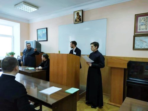 Teologi doctoranzi clujeni, la Conferința internațională din Kiev