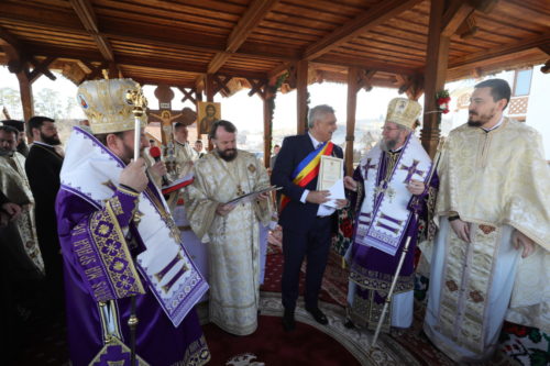 Biserica din Ieud a primit al doilea ocrotitor, pe Sfântul Ierarh Nectarie de la Eghina