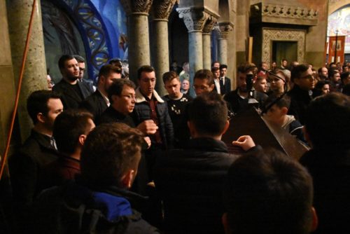 Vecernia iertării la Catedrala Mitropolitană. IPS Andrei: „Iisus Hristos, Lumina lumii ne învață cum să postim”