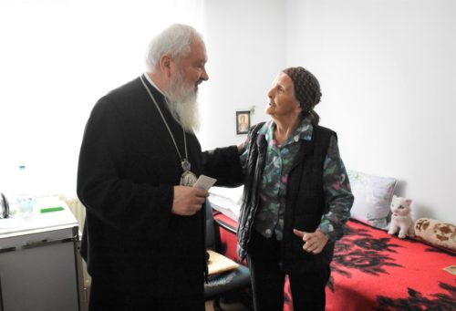 Părintele Mitropolit Andrei i-a vizitat pe bătrânii din Centrele sociale ale Arhiepiscopiei Clujului