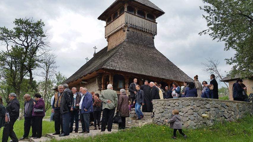 O altă activitate din cadrul proiectului  ”Din suflet pentru satul românesc” s-a desfășurat în Parohia Câmpenești.