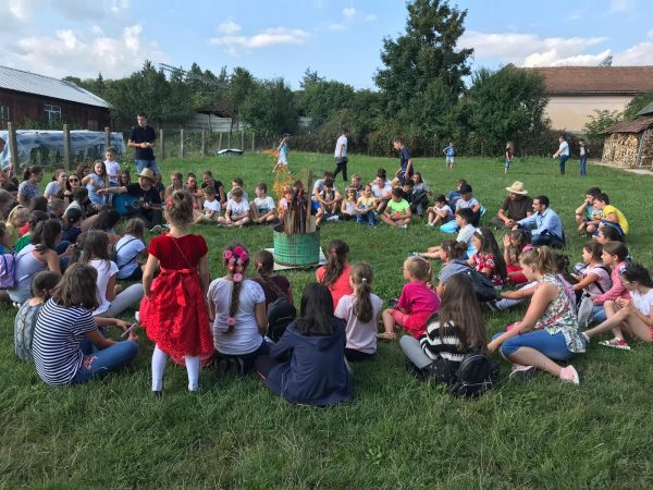 „Tabără în inima satului: Satul românesc văzut prin ochii copilăriei”, în Parohia Șieu
