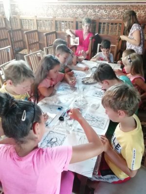 Ateliere de creație, pentru copiii din parohia Hășdate