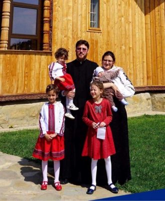 Parohia Sfinții Apostoli Petru și Pavel din Cluj -Napoca sprijină familia îndoliată a preotului Marius Gabriel Bărăscu