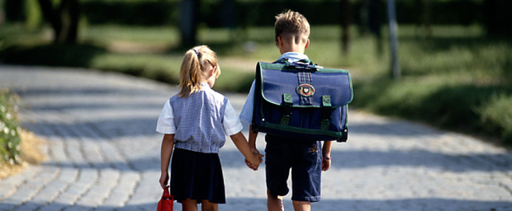 Protopopiatul Ortodox Gherla sprijină și-n acest an copiii nevoiași să urmeze școala