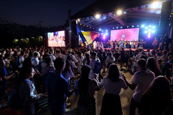 Delegația Arhiepiscopiei Clujului la ITO 2019 Craiova - „Un Potir al bucuriei” format din mii de tineri
