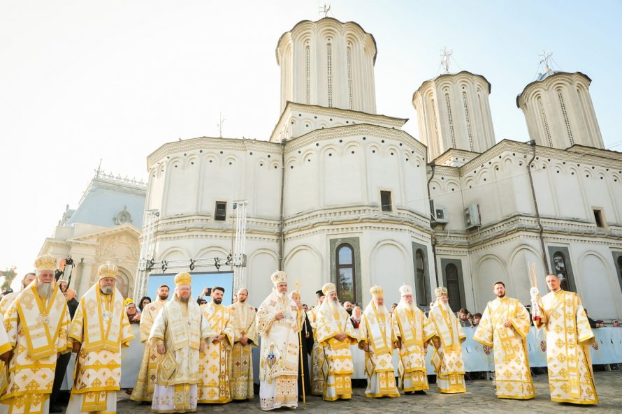 Mitropolitul Andrei al Clujului, la hramul de toamnă al Catedralei Patriarhale din București