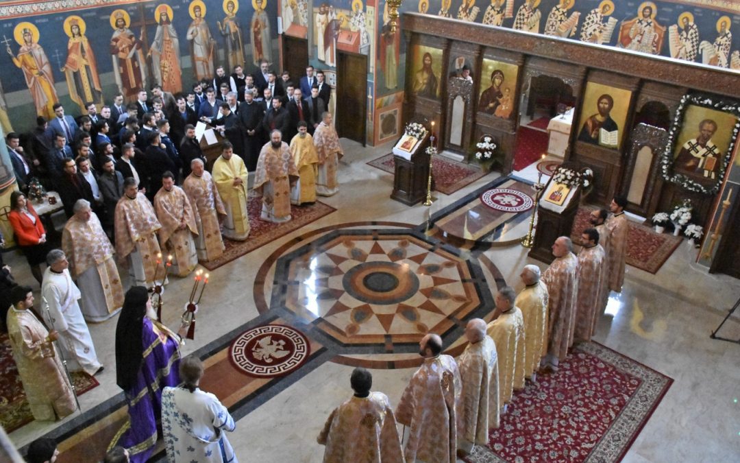 Capela Facultății de Teologie Ortodoxă din Cluj-Napoca și-a cinstit ocrotitorul spiritual, pe Sfântul Ierarh Nicolae