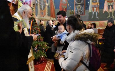 Mitropolitul Andrei s-a întâlnit cu tinerele familii care s-au cununat religios în anul 2019, la bisericile din Cluj-Napoca