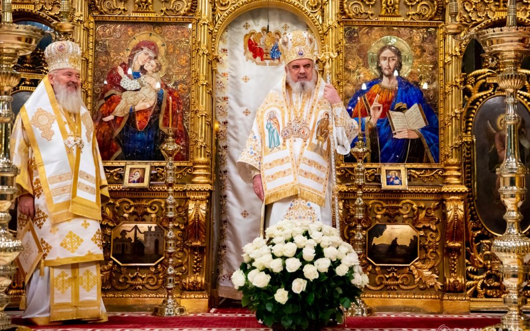 Preafericitul Părinte Daniel, felicitat de Sf. Sinod. Mitropolitul Andrei: „Patriarh puternic pentru vremuri dificile”