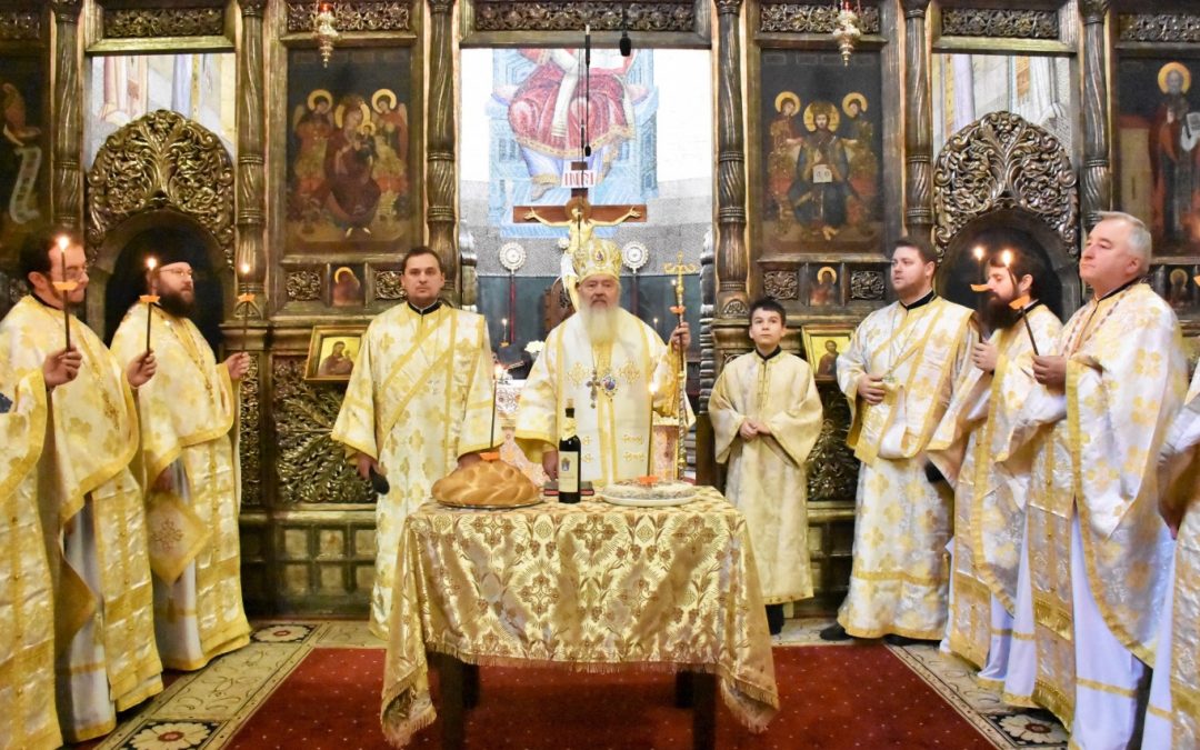 Praznicul Întâmpinării Domnului, la Catedrala Mitropolitană | Parastas pentru Episcopul Nicolae Ivan și Mitropolitul Bartolomeu Anania