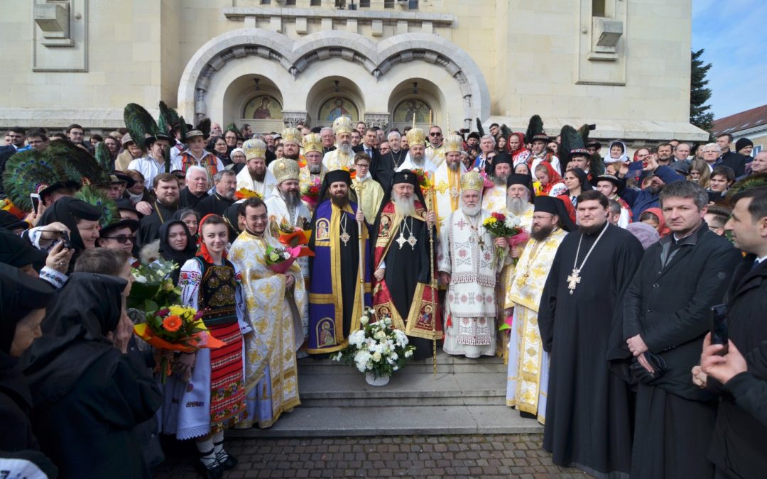 Noul episcop-vicar al Arhiepiscopiei Clujului, hirotonit în prezența a mii de credincioși