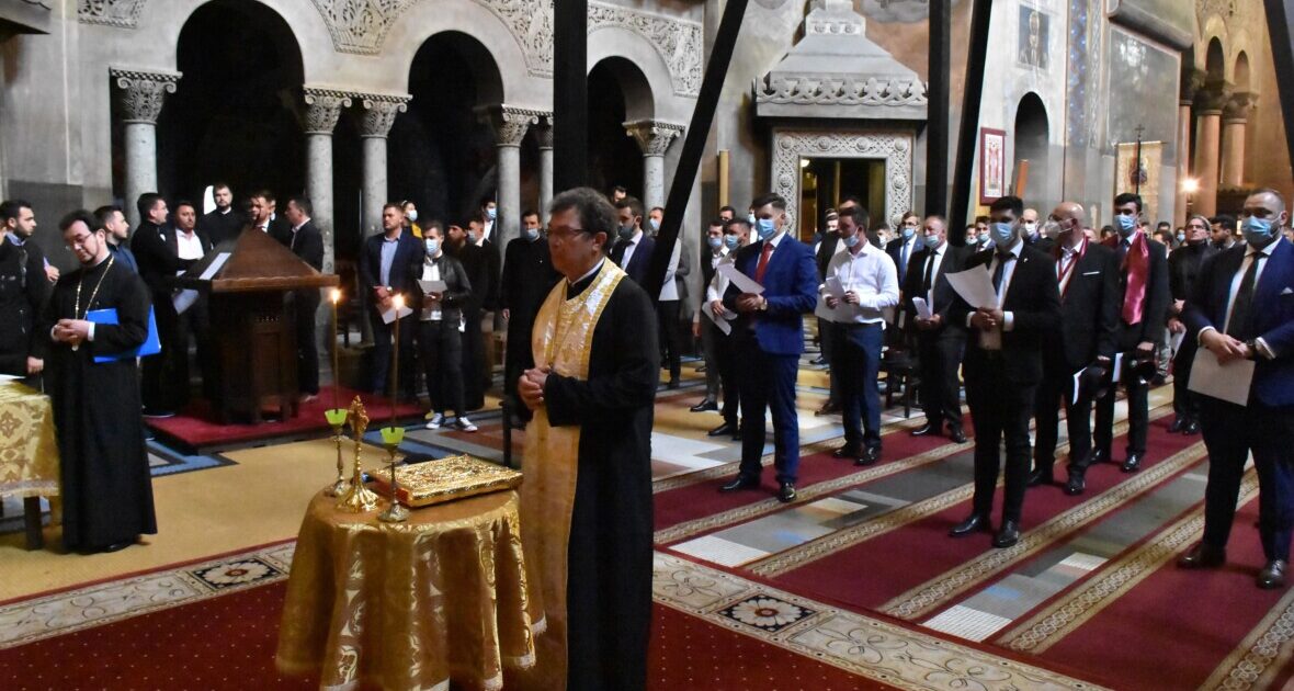 Absolvenții Facultății de Teologie Ortodoxă din Cluj-Napoca, promoția 2020, au depus jurământul de credință