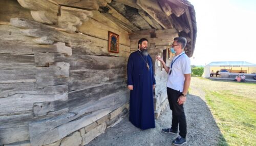INTERVIU | „Așteptăm pelerinii la hramul Mănăstirii Nicula. Aici, Maica Domnului ne ocrotește pe toți”