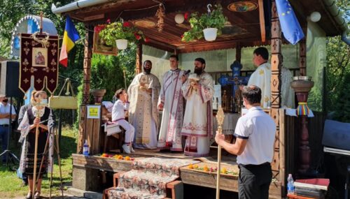 Episcopul Benedict Bistrițeanul, la Tureni: „Cine nu se uită la Cer, nu poate să trăiască bine pe Pământ”