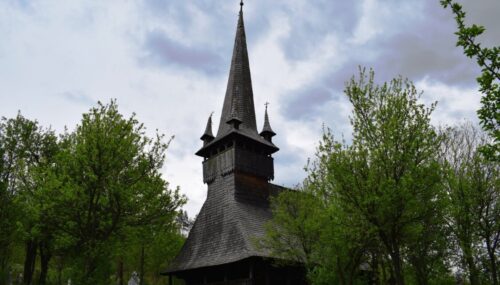 Bisericile de lemn din județul Cluj, unele de secol  XVII, promovate în scop turistic