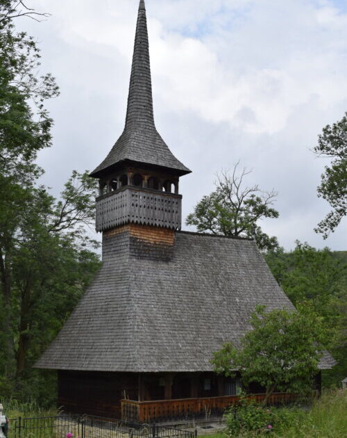 Biserica de lemn, monument istoric de secol XVIII, din localitatea clujeană Bica