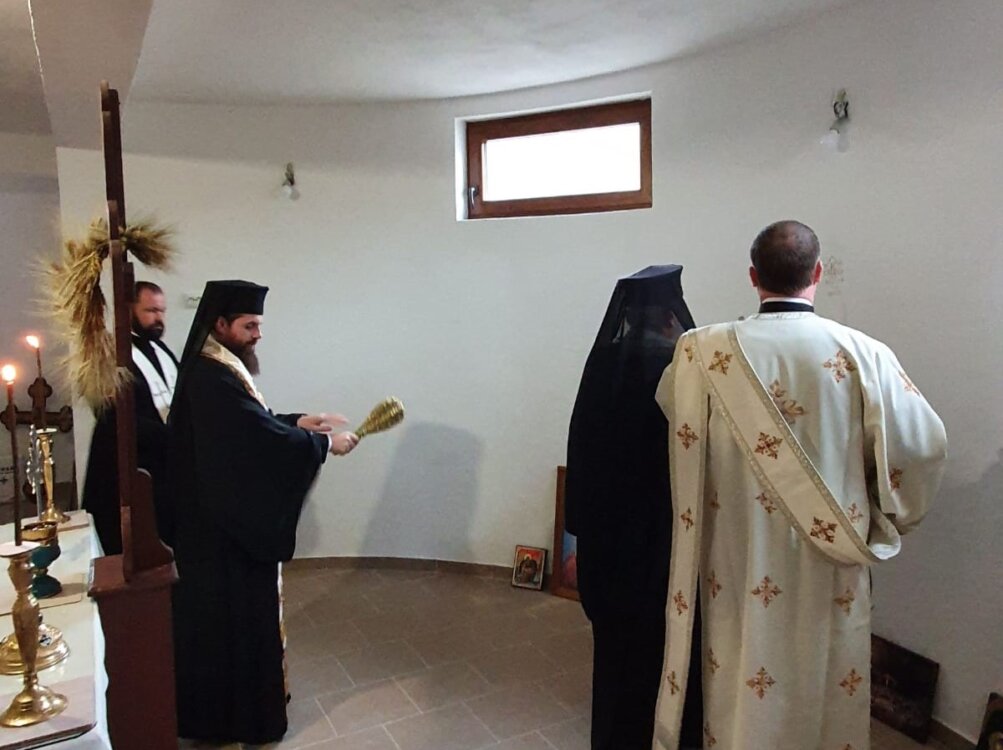 Conferință preoțească de toamnă în Protopopiatul Bistrița | Scriitorul Menuţ Maximinian a primit Crucea Transilvană
