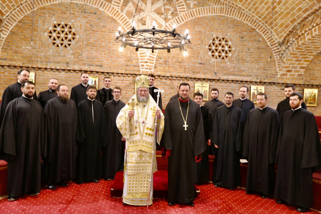 Grupul Psaltic „Theologos” al Episcopiei Maramureşului şi Sătmarului, la cinci ani de existenţă