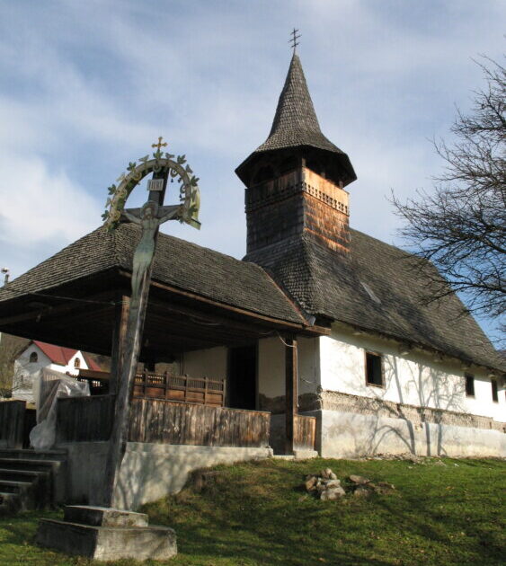 Vechi biserici de lemn călătoare din județul Cluj