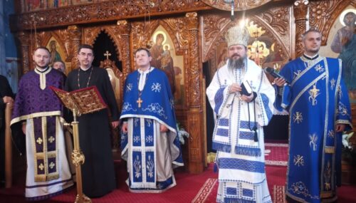 Liturghie arhierească, lansări de carte și recital de pricesne, la Bistrița