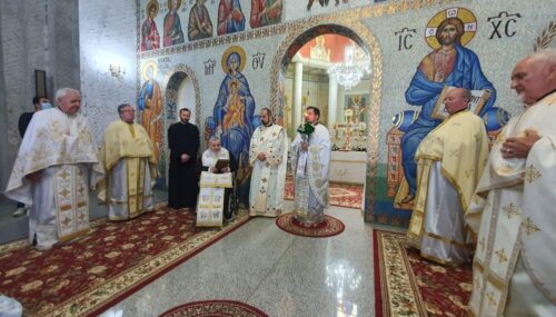 PS Episcop Vasile, prezent în mijlocul comunității natale din Mănăștur