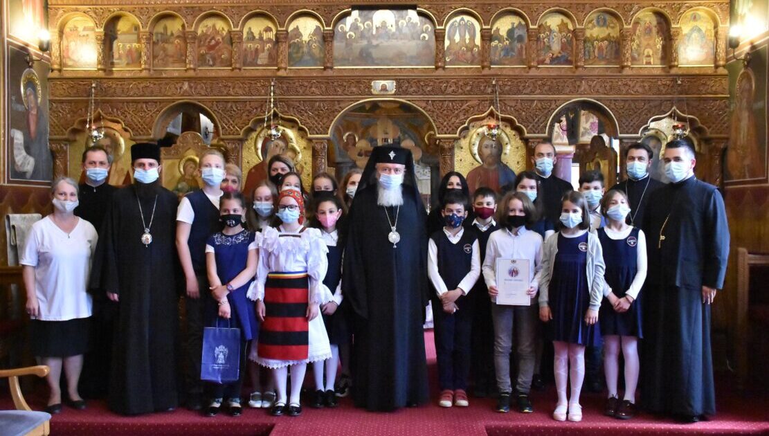 Premierea la nivel eparhial a câștigătorilor Concursului Național Catehetic „Biserica–familia românilor de pretutindeni”