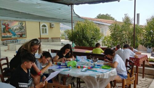 ”Creativitate prin artă și tradiție românească” –la Școala de vară de la Rignano Flaminio