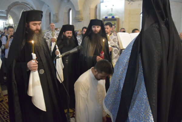 Sărbătoarea Nașterii Maicii Domnului, la Mănăstirea Nicula | Tunderea în monahism a părintelui Chiriac Bărăian