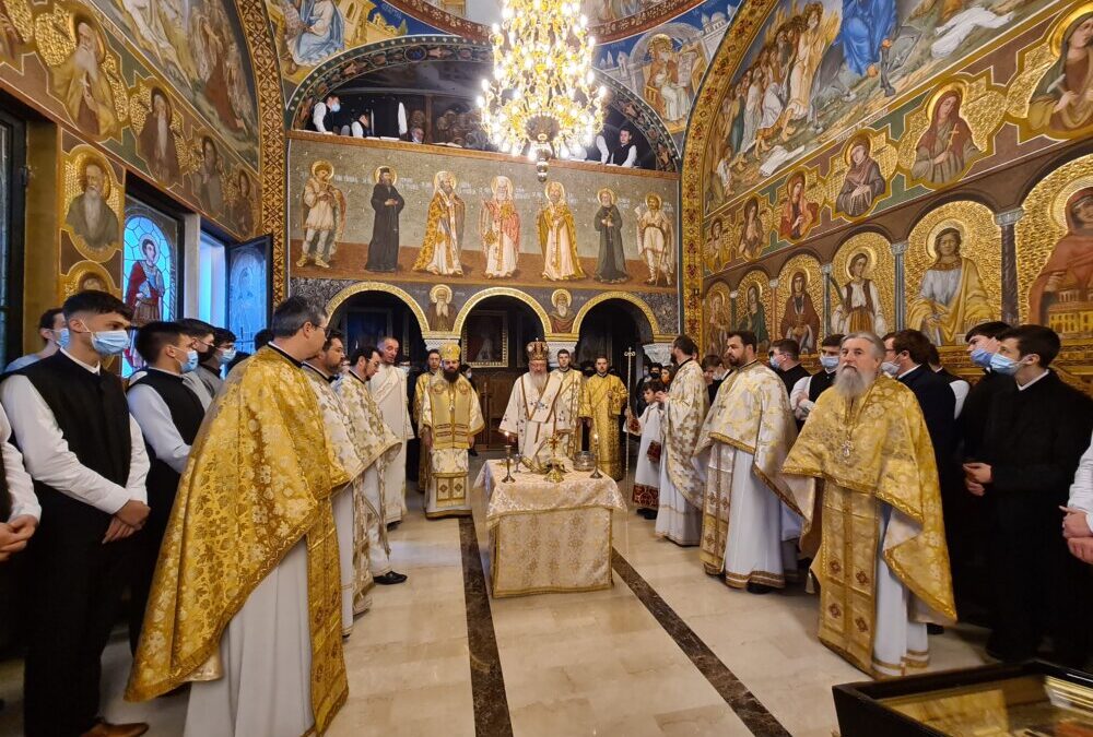 Resfințirea Capelei Colegiului Ortodox „Mitropolitul Nicolae Colan” din Cluj-Napoca
