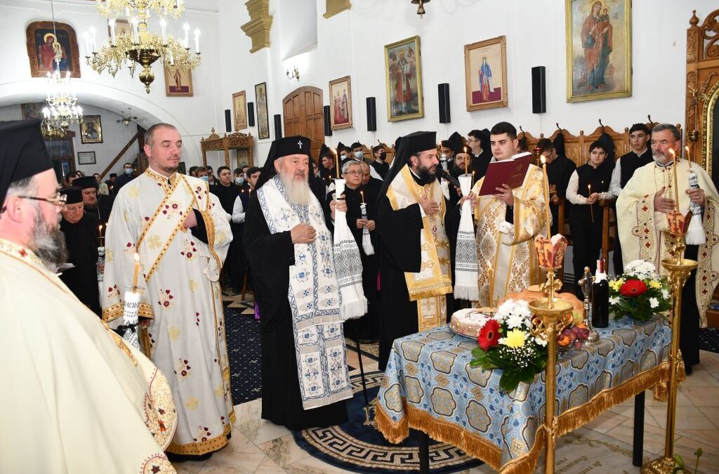 Mitropolitul Andrei, prezent la evenimentele de comemorare a Episcopului Emilian Birdaș, la Caransebeș