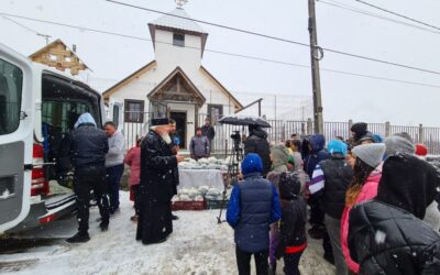 O masă caldă pentru 700 de copii rromi din Pata Rât și Turda, oferită în Ajunul Crăciunului