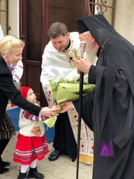 Mitropolitul Clujului a binecuvântat lucrările efectuate la casa parohială din Parohia Ocna Dej I