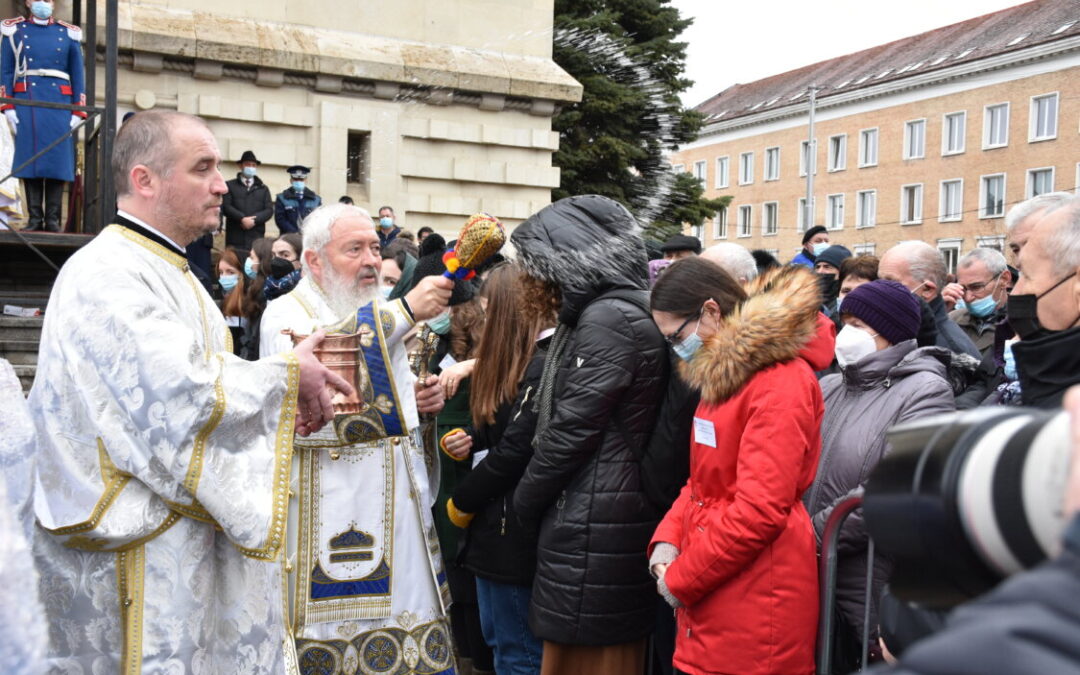 Prăznuirea Bobotezei la Catedrala Mitropolitană din Cluj-Napoca | ÎPS Andrei a oficiat slujba Aghesmei Mari